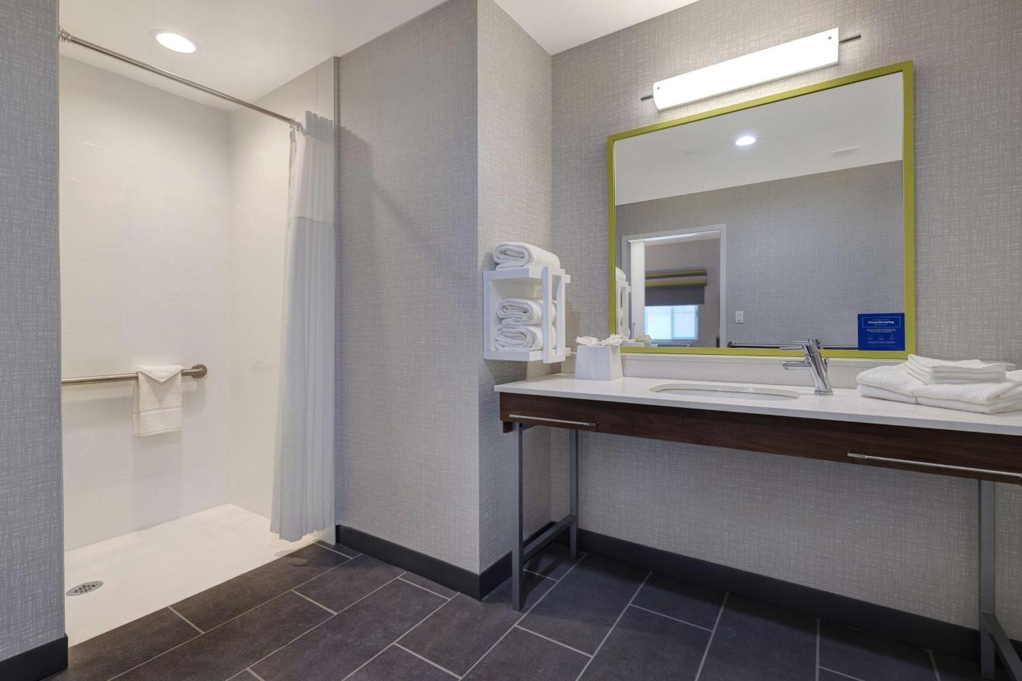 Hampton Inn & Suites 마리나 외부 사진