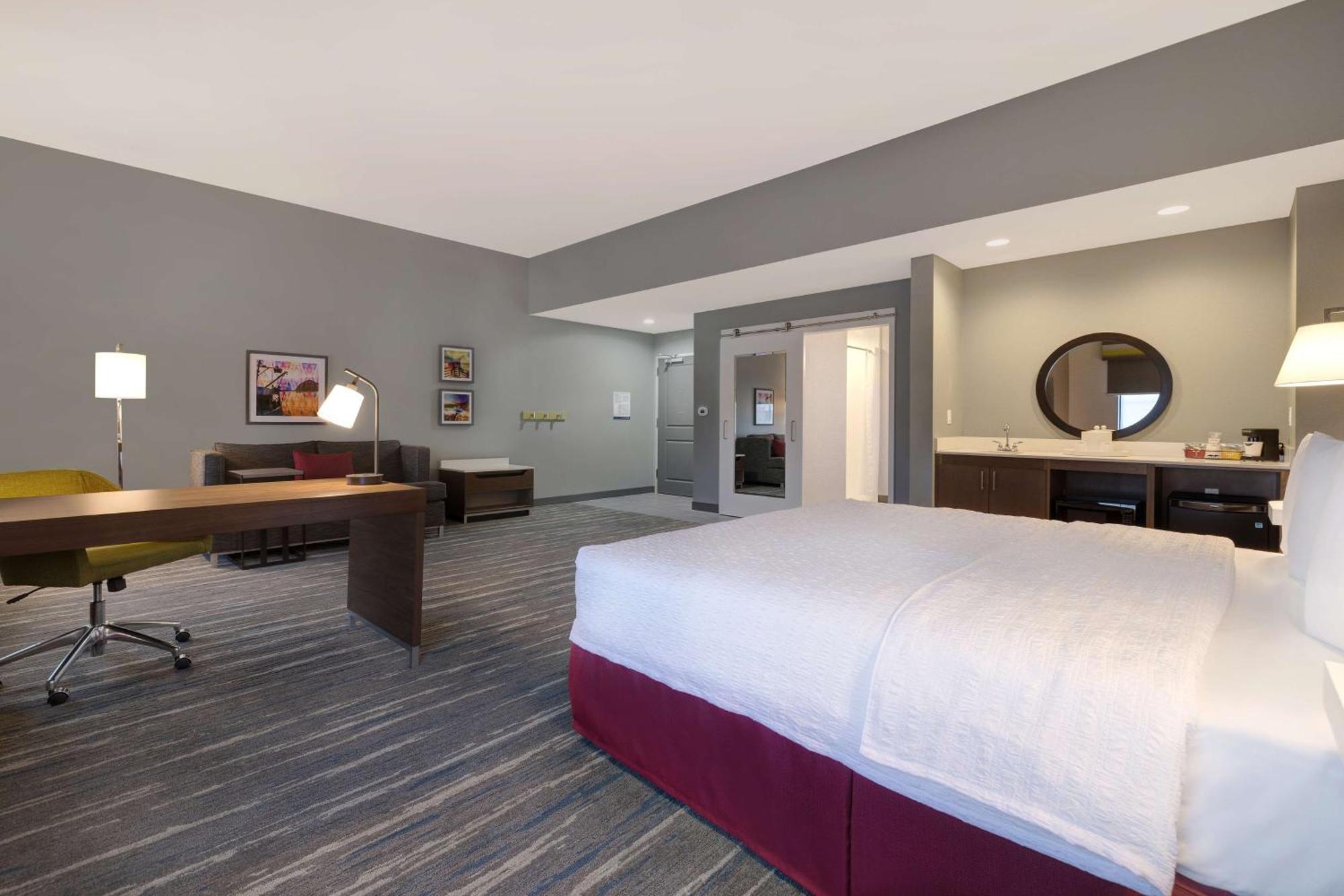 Hampton Inn & Suites 마리나 외부 사진