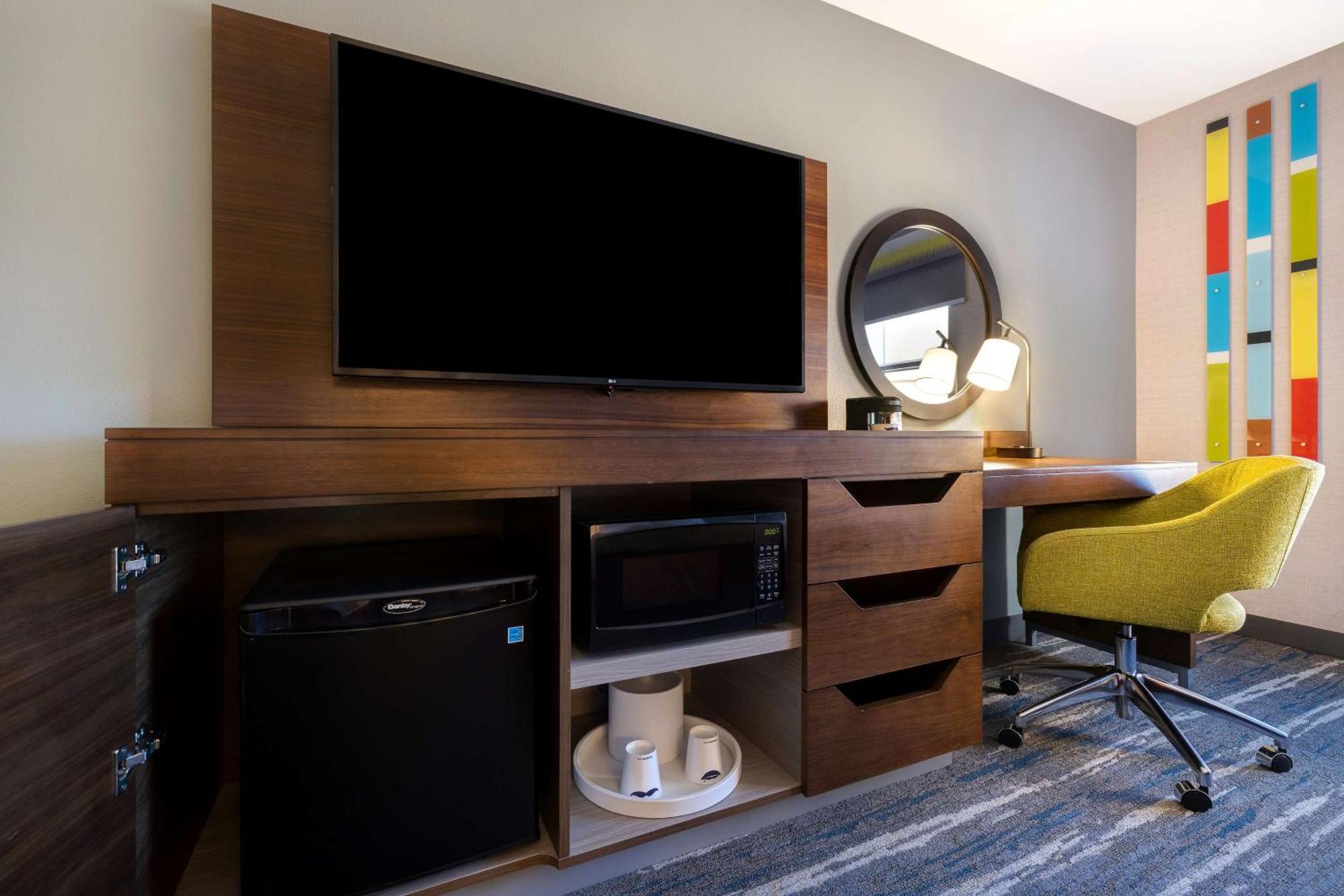 Hampton Inn & Suites 마리나 외부 사진