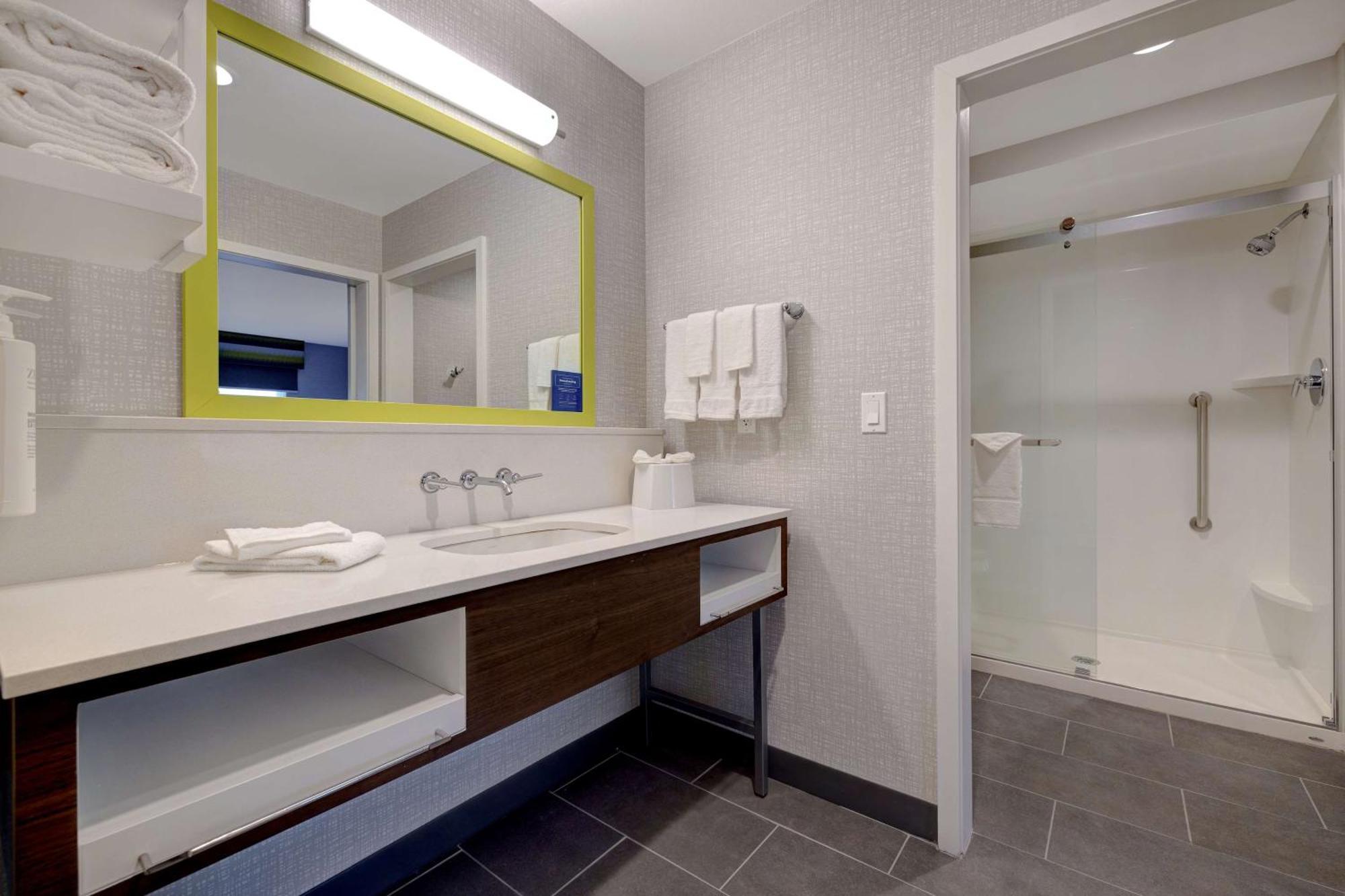 Hampton Inn & Suites 마리나 외부 사진