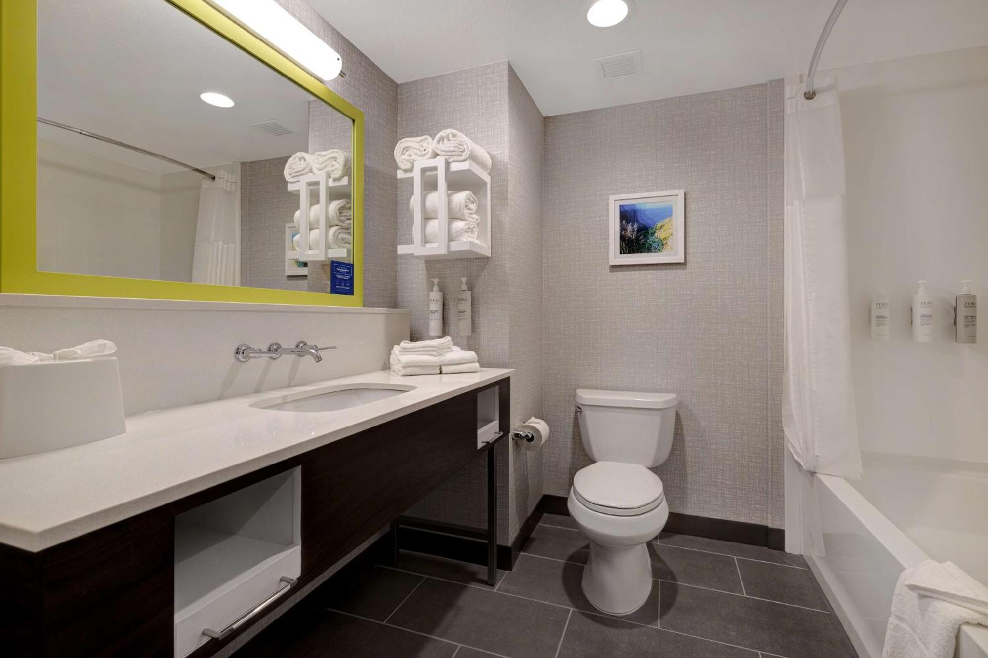 Hampton Inn & Suites 마리나 외부 사진